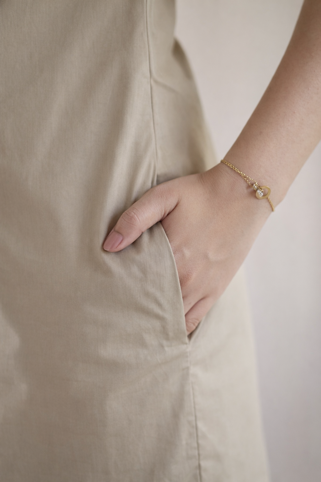 Khaki Solid Cotton Shift Dress (Everyday Casual)