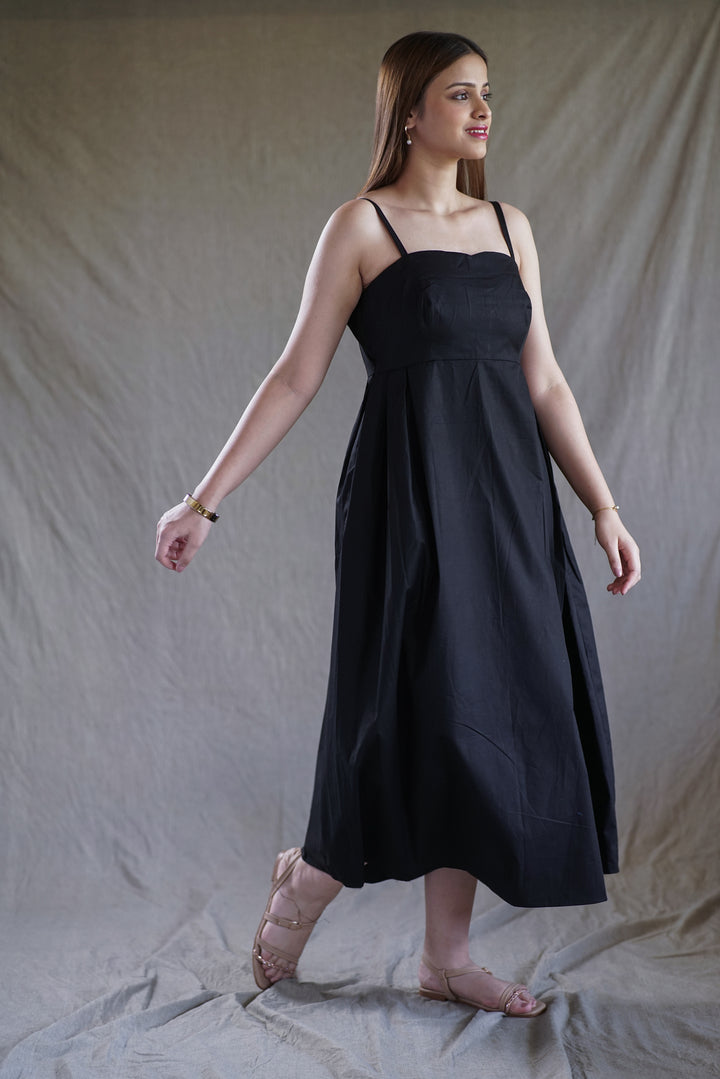 Noir Vale Dress | Flared Sweetheart Dress in Organic Cotton